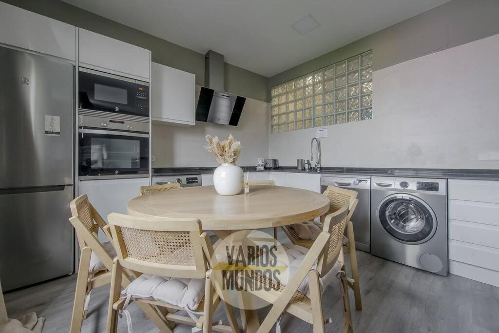 Luxury&Cool 9Pax Con Vistas Al Centro De Madrid Appartamento Esterno foto